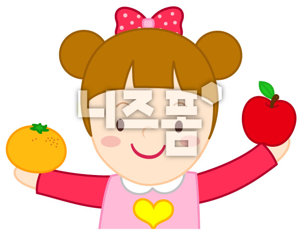 사과와오렌지를든소녀 이미지 미리보기