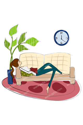 소파에 누워있는 여성 이미지 미리보기