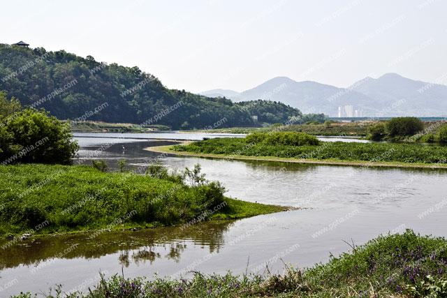 강과 산 이미지 미리보기