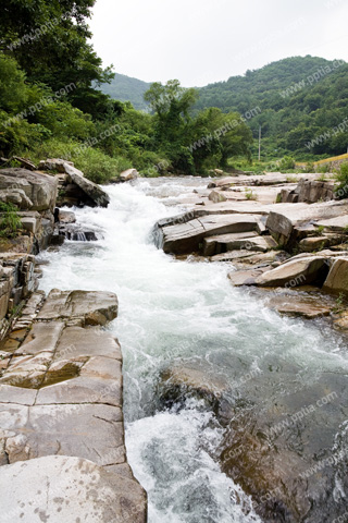 산과 계곡 이미지 미리보기