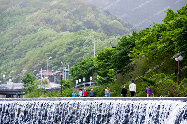 하천과 사람들 이미지 미리보기