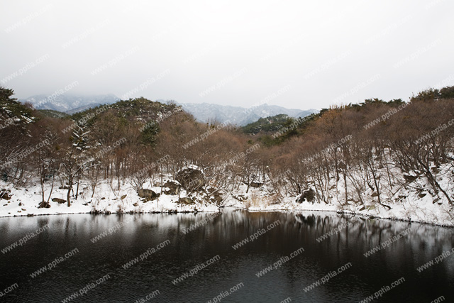 저수지 겨울풍경 이미지 미리보기