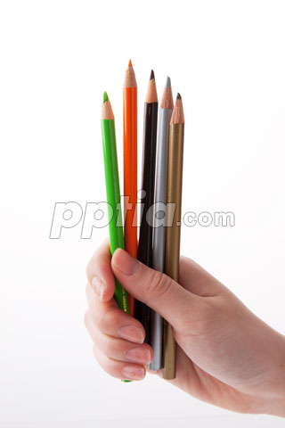 색연필 잡고 있는 손 이미지 미리보기
