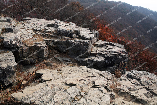 산정상 바위 이미지 미리보기