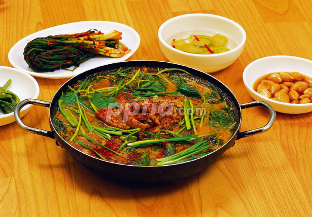 매운탕과 반찬 이미지 미리보기