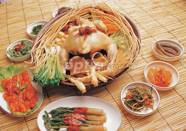 삼계탕과 김치 이미지 미리보기