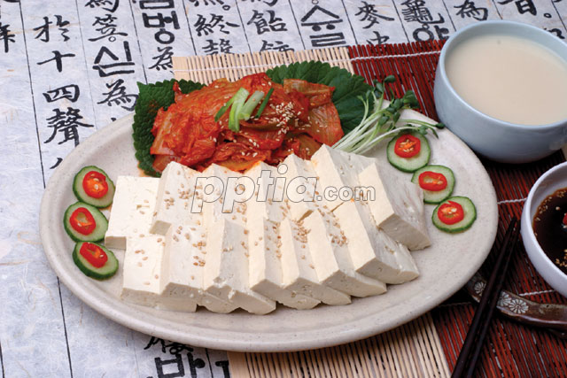 두부김치와 막걸리 이미지 미리보기