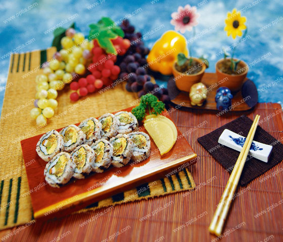 누드김밥과 단무지 이미지 미리보기