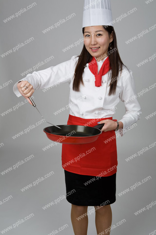요리도구 들고 있는 요리사 이미지 미리보기