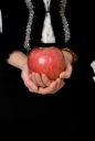 사과들고 있는 손 템플릿